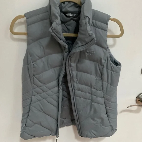 Woman’s small - Picture 1 of 3